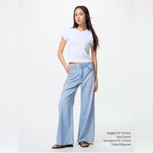 Uniqlo Drapey Wide Flare Jeans -size 27